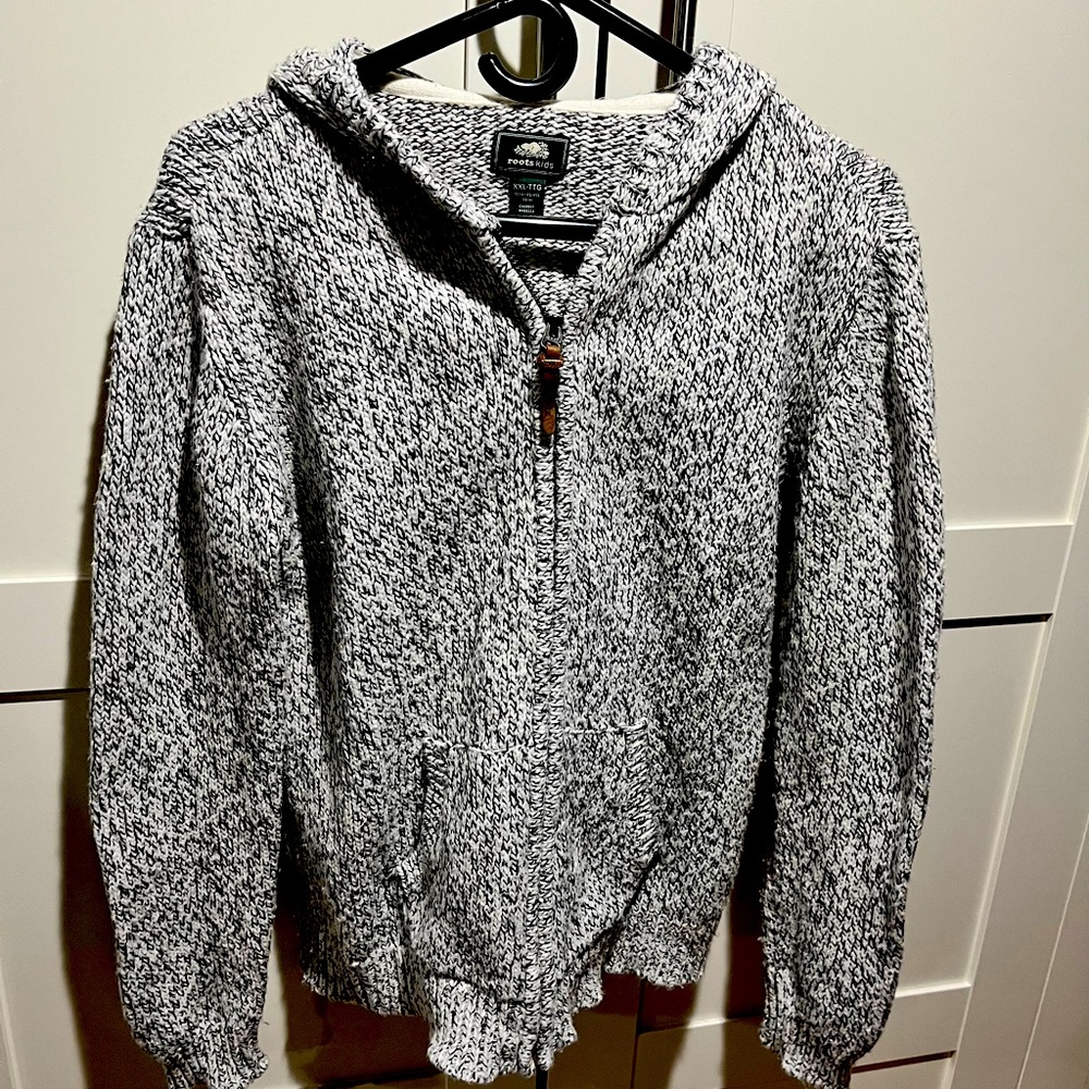 Zip up Roots sweater